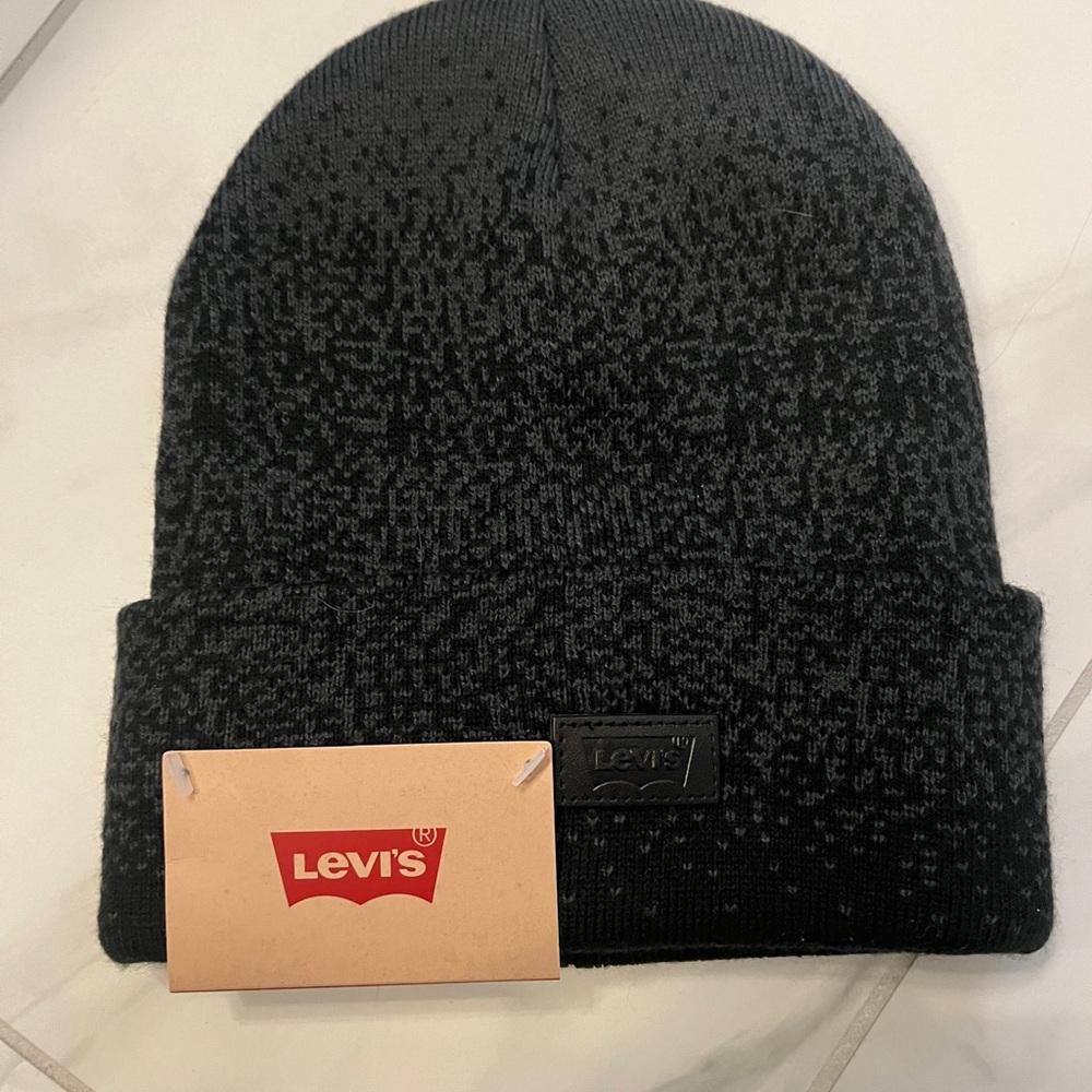 Levi's NWT black and dark gray acrylic Knit Beanie